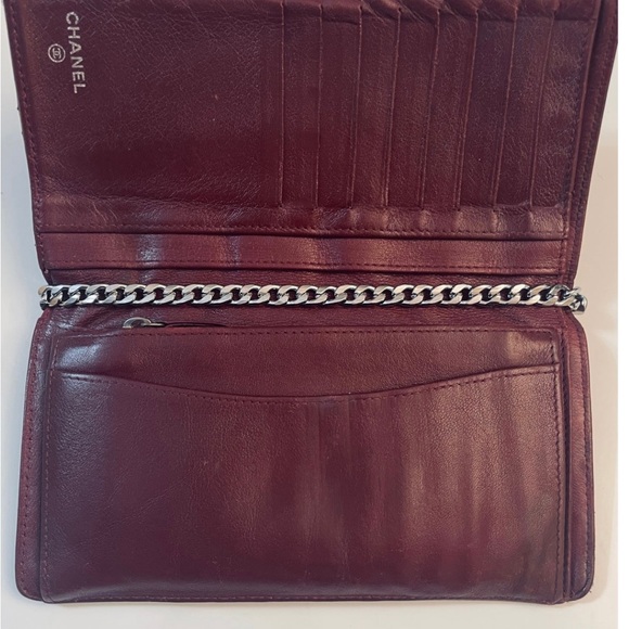 Authentic Chanel vintage wallet 
we’ve added the chain - Picture 6 of 9